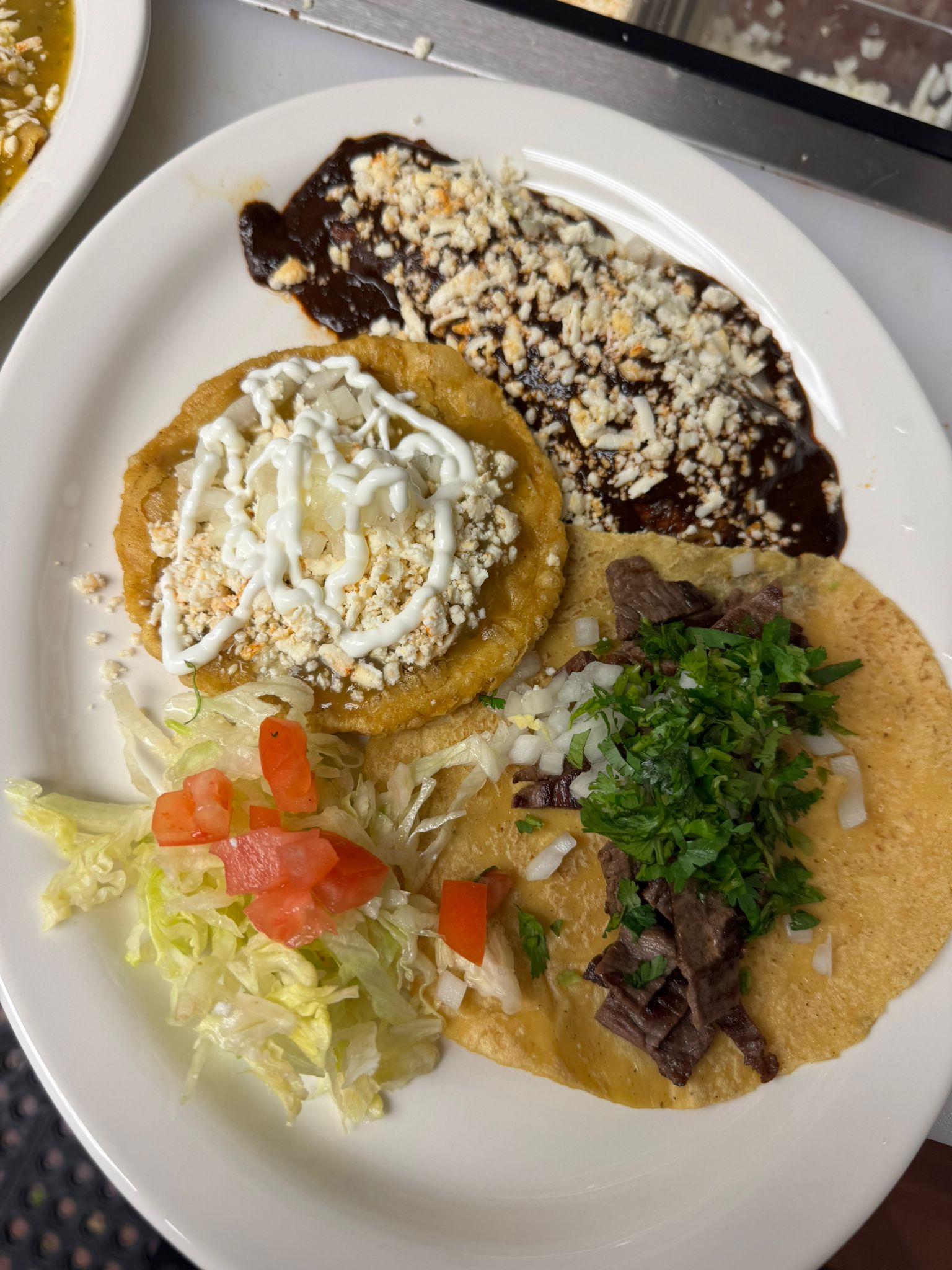 ENCHILADA TACO Y PICADITA